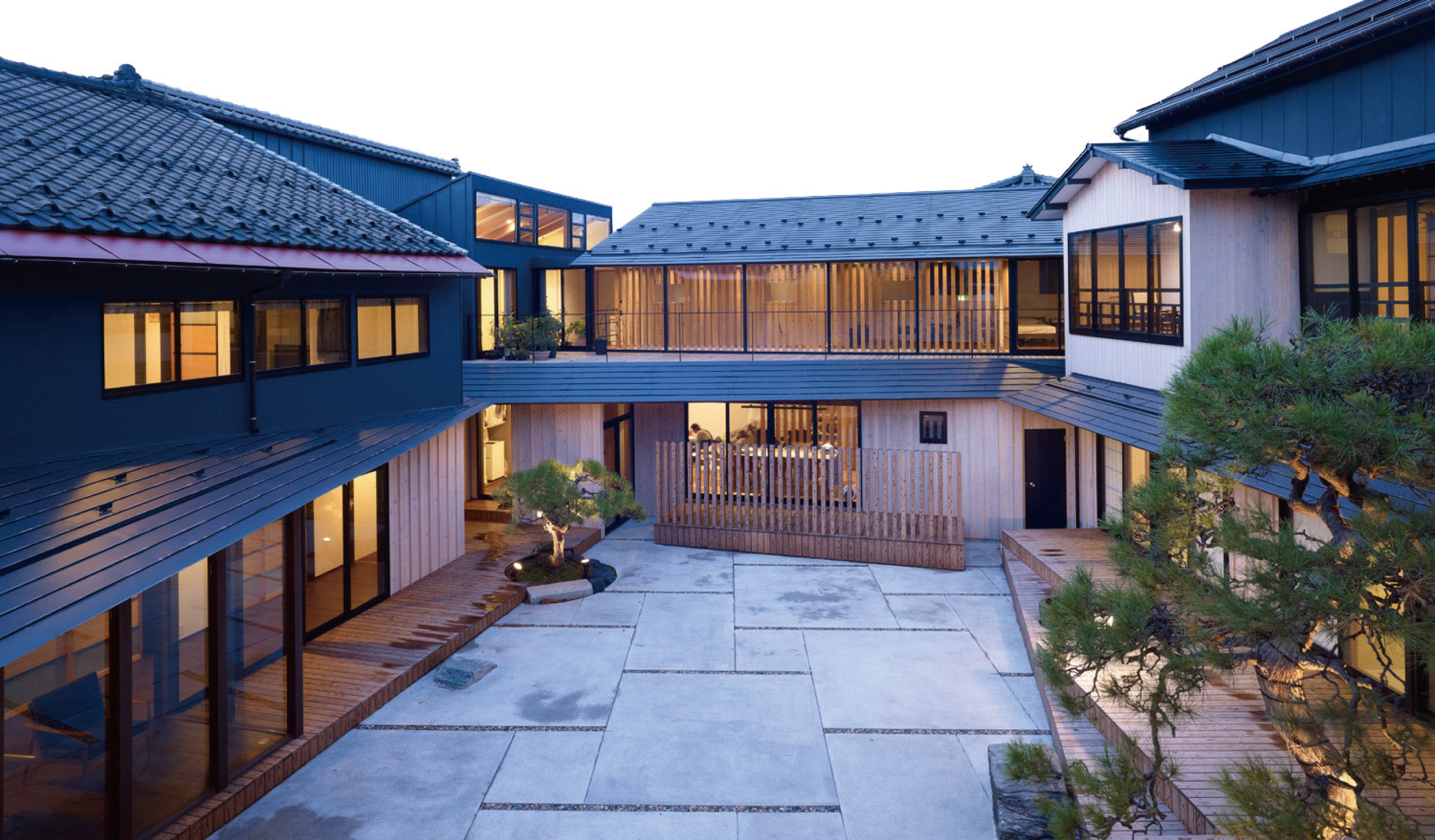 村上駅前　扇屋旅館